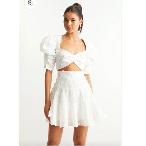 HELEN O’CONNOR paper daisy white 3d embellished crop top + mini Skirt Set XS NEW - Picture 10 of 10